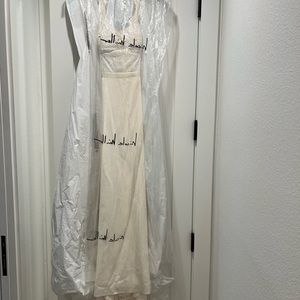 Nicole Miller Off White/Cream Gown